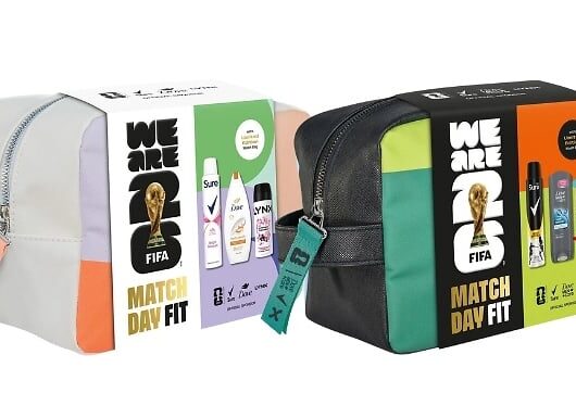 FIFA Match His or Hers Day Fit Gift Set